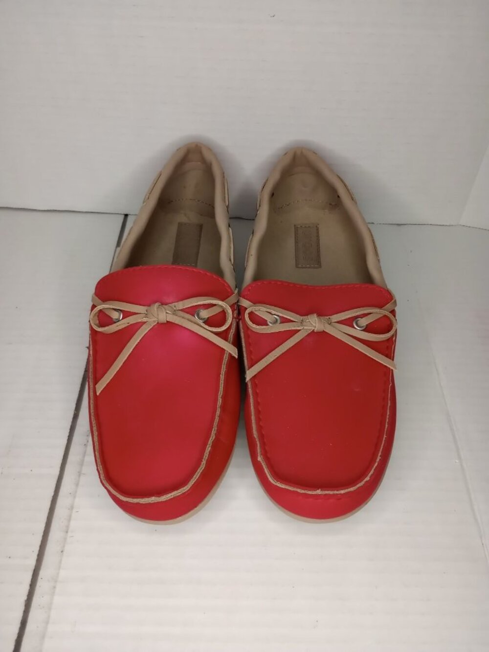 Crocs Red & Beige Boat Shoes Womens Loafers Casual Slip-On Comfortable